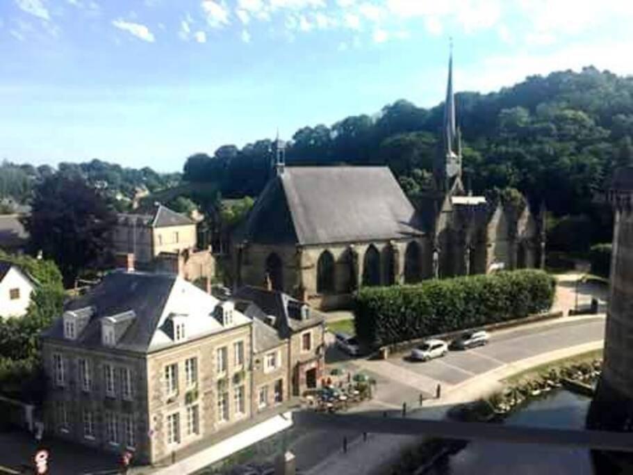 Villa House At The Foot Of The Castle Of Fougères Exterior foto